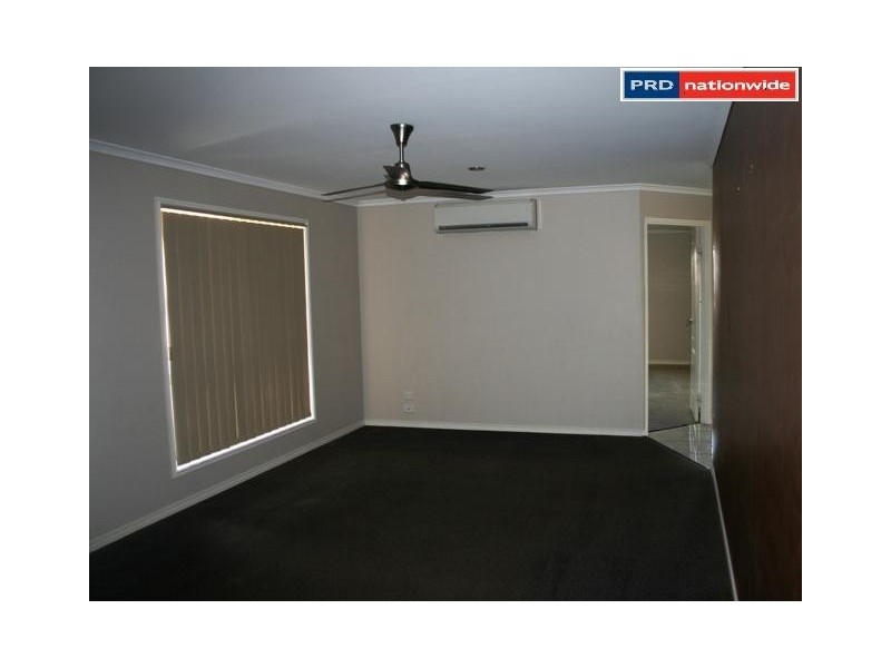 77 Endeavour Way, Eli Waters QLD 4655