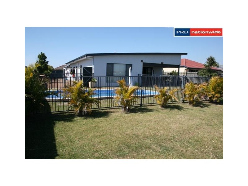 64 Earl St Vincent, Eli Waters QLD 4655
