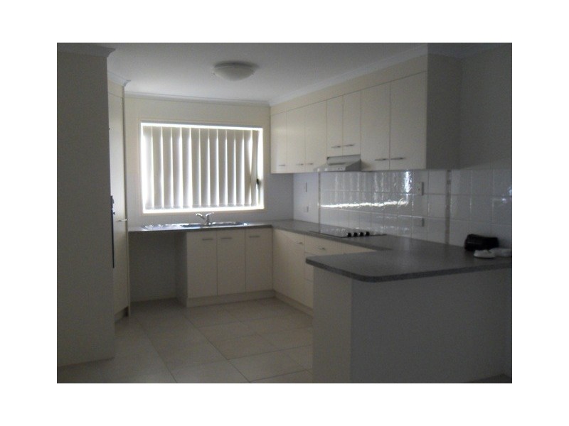 35 Kookaburra Dr, Eli Waters QLD 4655