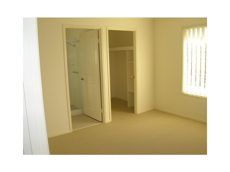 35 Kookaburra Dr, Eli Waters QLD 4655