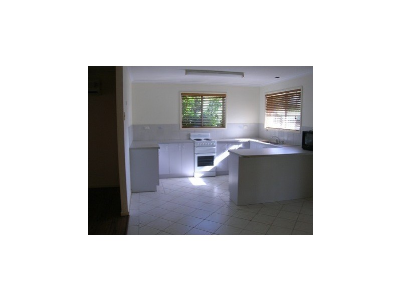 759 Boat Harbour Drive, Urangan QLD 4655