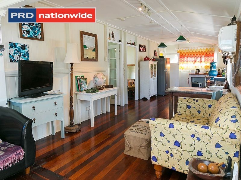 11 Barnstaple Street, Torquay QLD 4655