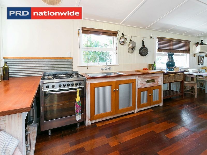 11 Barnstaple Street, Torquay QLD 4655