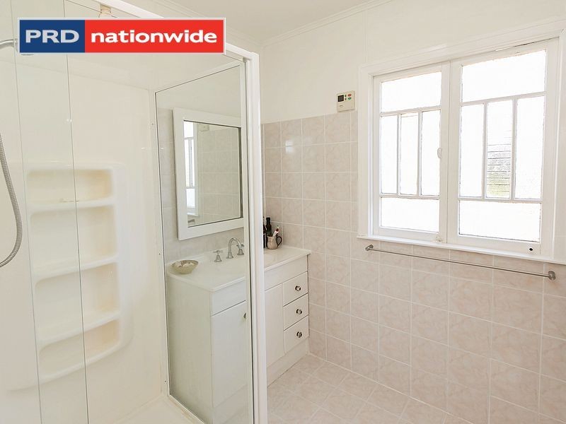 11 Barnstaple Street, Torquay QLD 4655