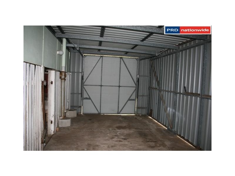 28 Elizabeth, Urangan QLD 4655