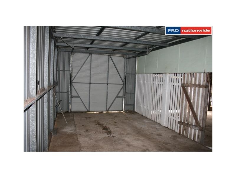 28 Elizabeth, Urangan QLD 4655