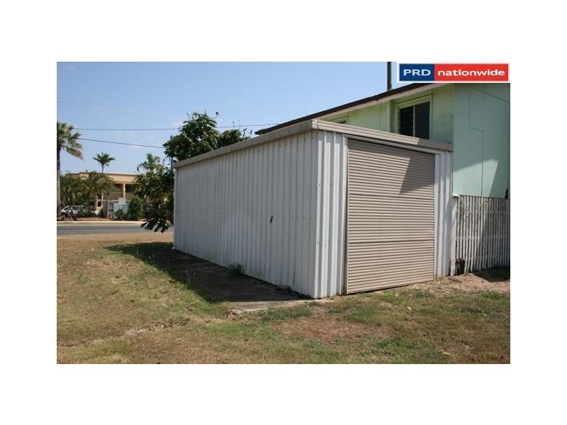 28 Elizabeth, Urangan QLD 4655