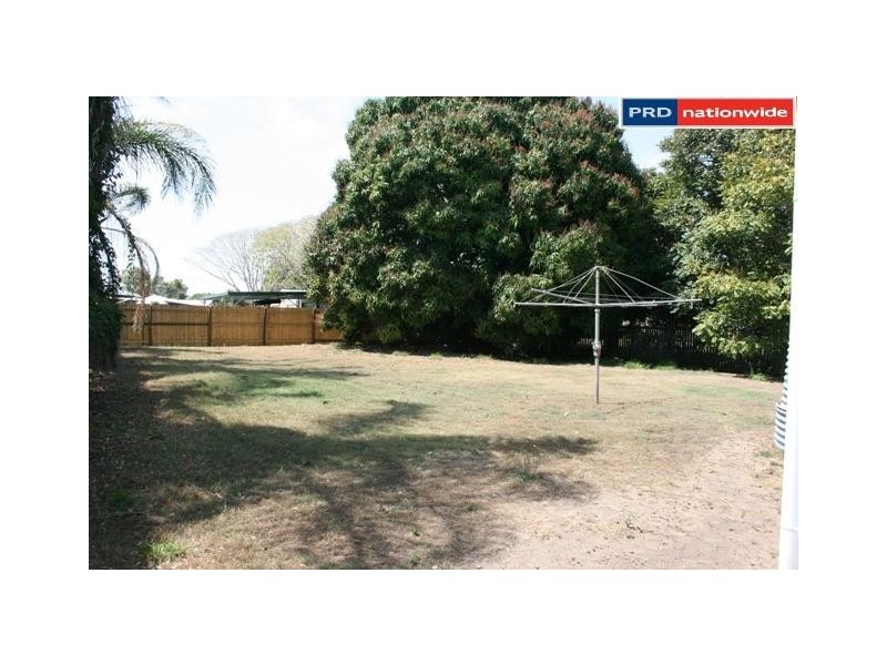 28 Elizabeth, Urangan QLD 4655