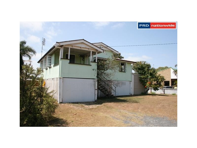 28 Elizabeth, Urangan QLD 4655