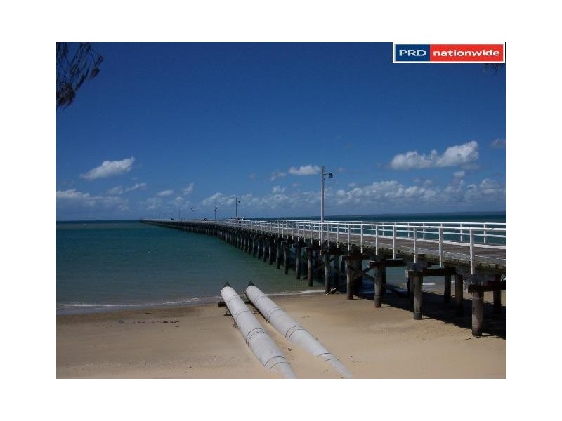 28 Elizabeth, Urangan QLD 4655