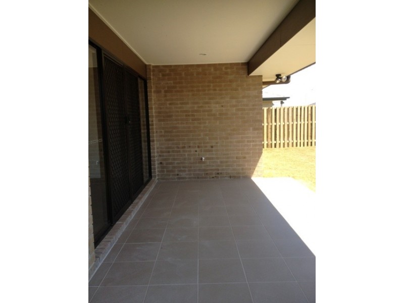 35 Oxley Circuit, Urraween QLD 4655