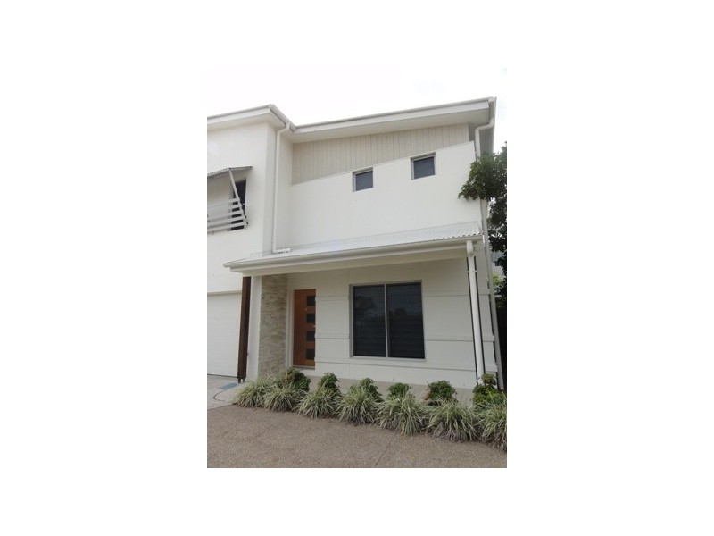 9/541 Esplanade, Urangan QLD 4655