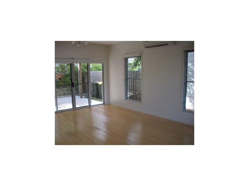 9/541 Esplanade, Urangan QLD 4655