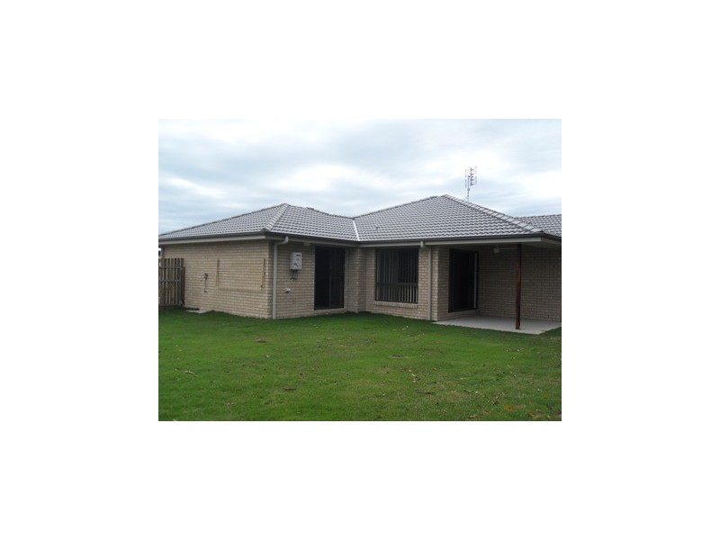 7 Zac Court, Urraween QLD 4655
