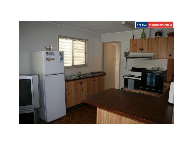 10 Keys Avenue, Torquay QLD 4655