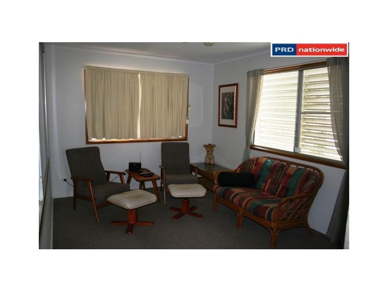 10 Keys Avenue, Torquay QLD 4655