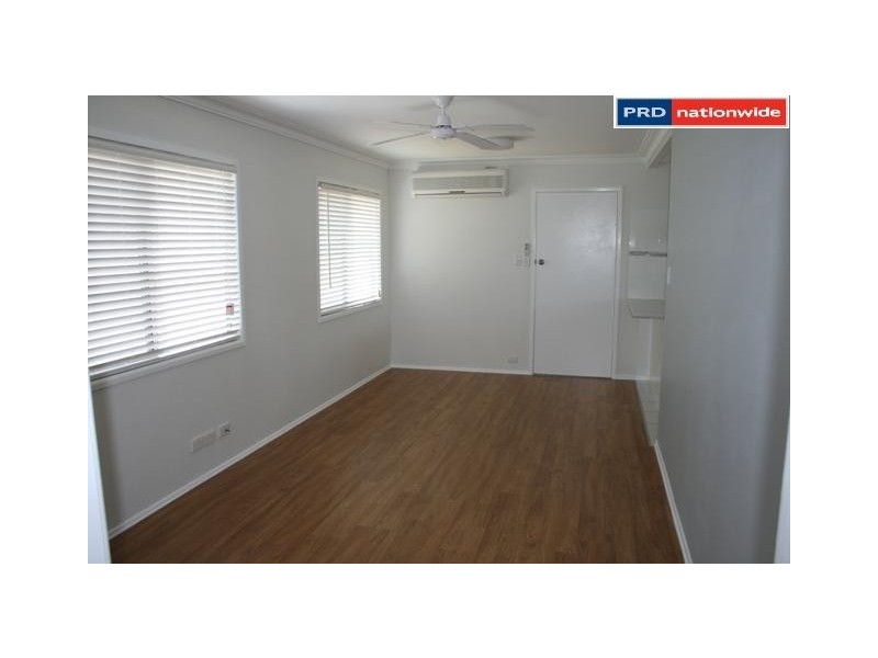 33 John Street, Scarness QLD 4655
