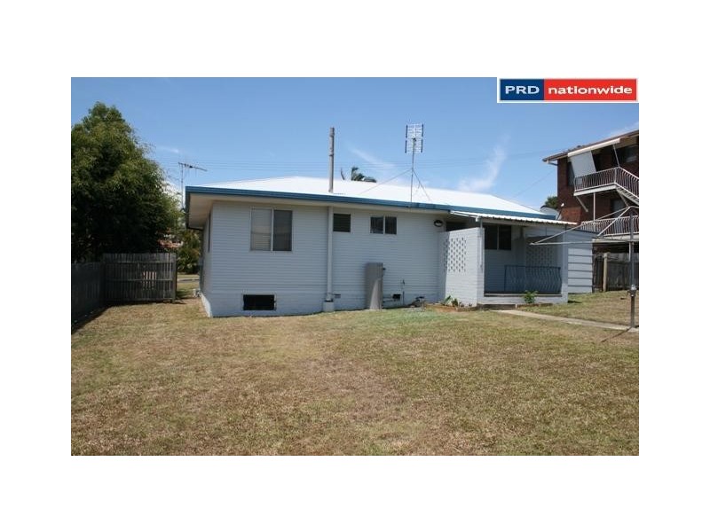 33 John Street, Scarness QLD 4655