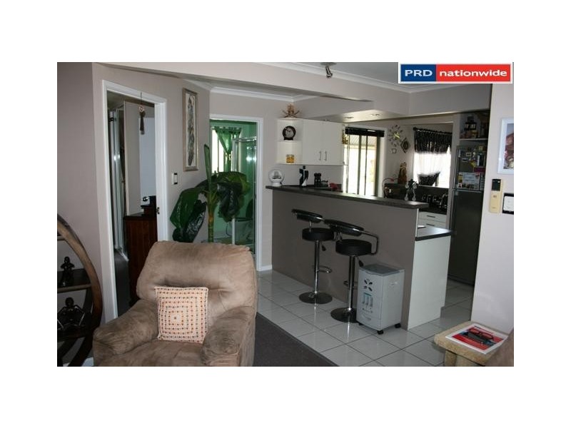 1 Whimbrel Grove, Eli Waters QLD 4655