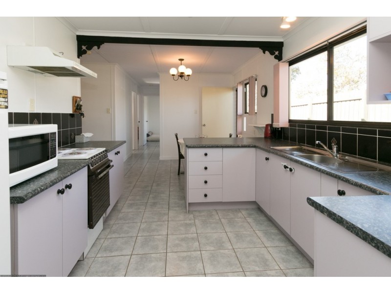 66 Robert Street, Torquay QLD 4655