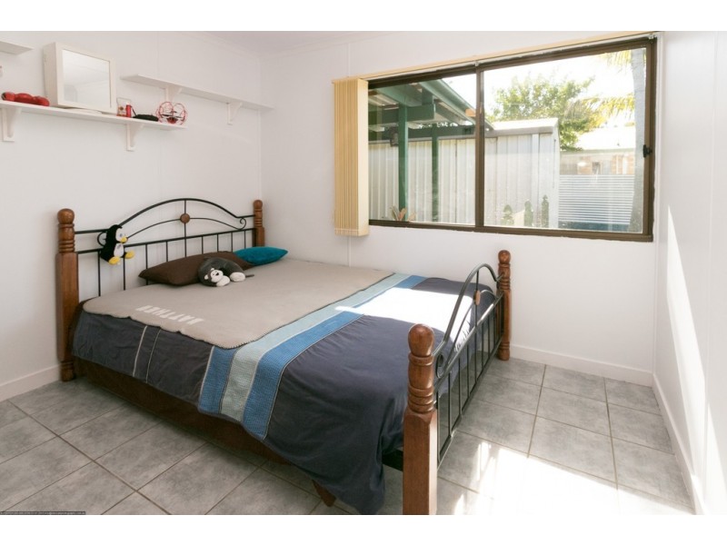 66 Robert Street, Torquay QLD 4655