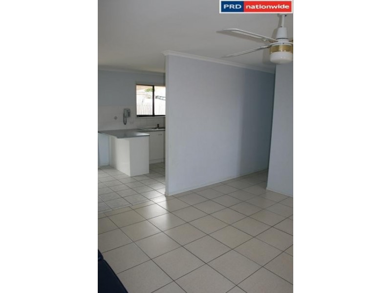 2/57 Winchelsea Street, Pialba QLD 4655