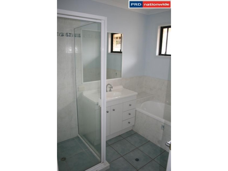 2/57 Winchelsea Street, Pialba QLD 4655