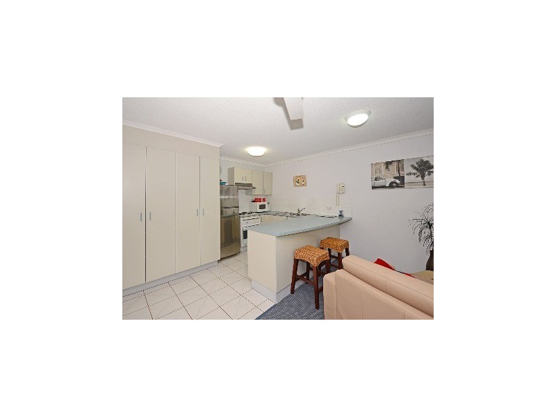 216/386 Esplanade, Torquay QLD 4655