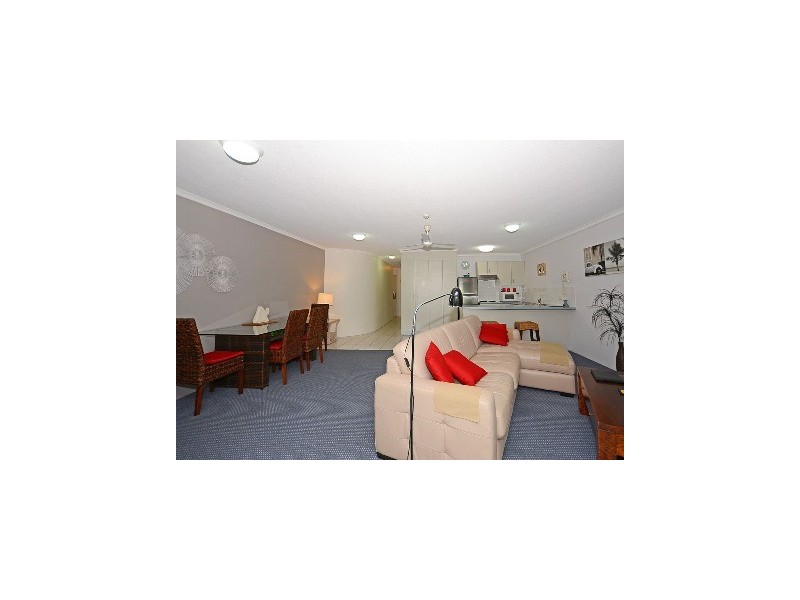 216/386 Esplanade, Torquay QLD 4655