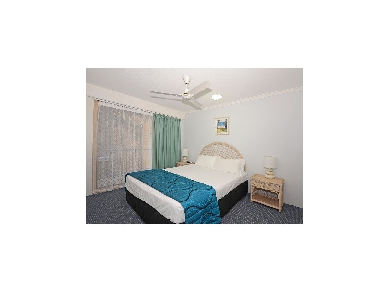 216/386 Esplanade, Torquay QLD 4655