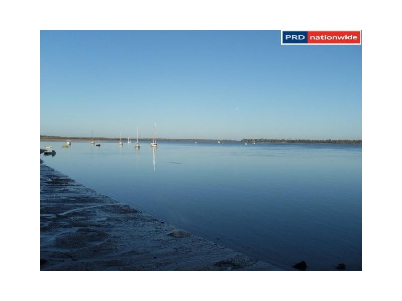 4 Cowrie Court, Burrum Heads QLD 4659