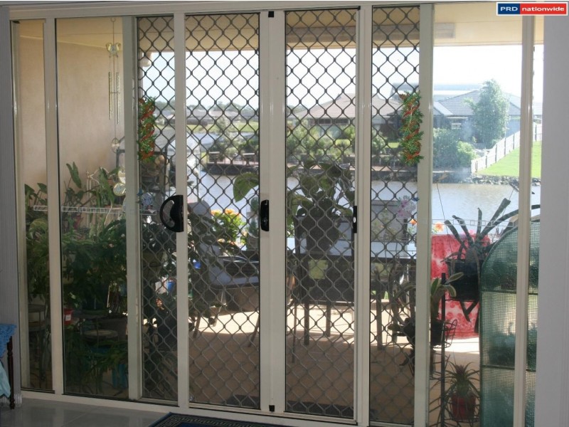 49 Endeavour Way, Eli Waters QLD 4655