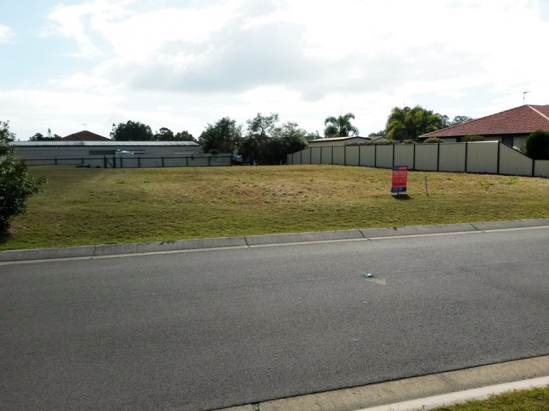 47 Lucas Drive, Burrum Heads QLD 4659