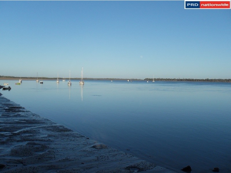 47 Lucas Drive, Burrum Heads QLD 4659