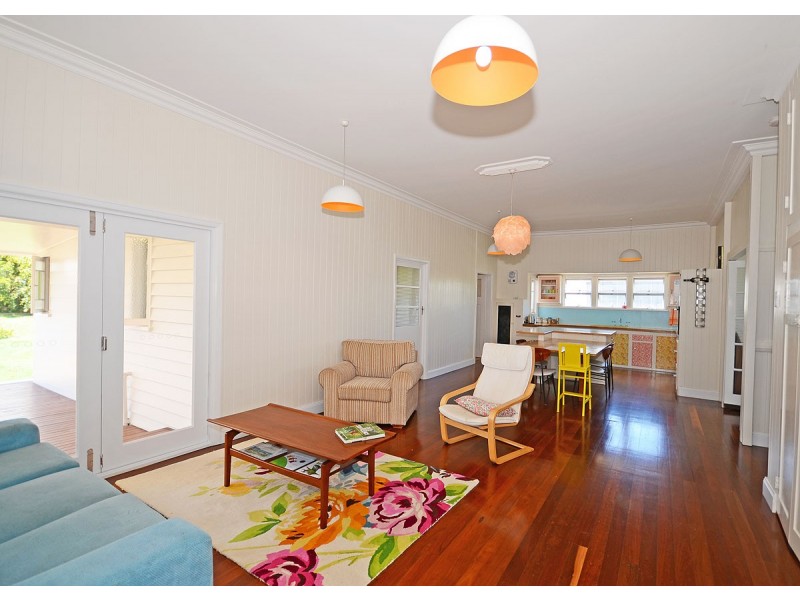 34 Dayman Street, Urangan QLD 4655