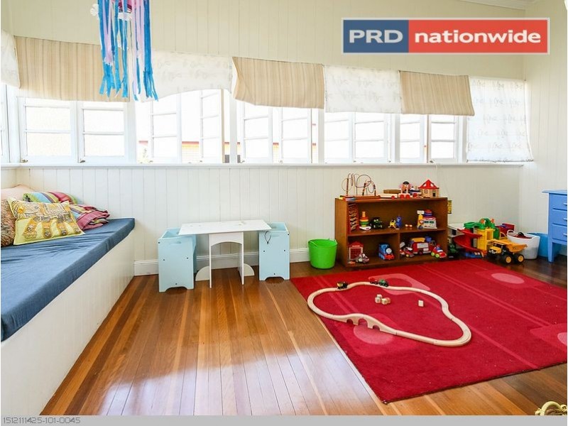 34 Dayman Street, Urangan QLD 4655