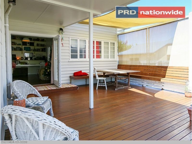 34 Dayman Street, Urangan QLD 4655