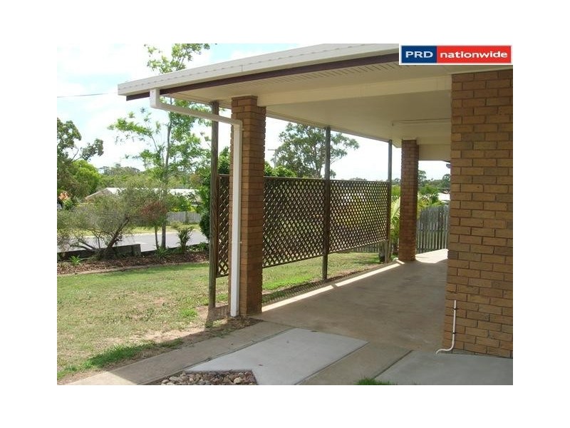 31 Park Street, Urangan QLD 4655