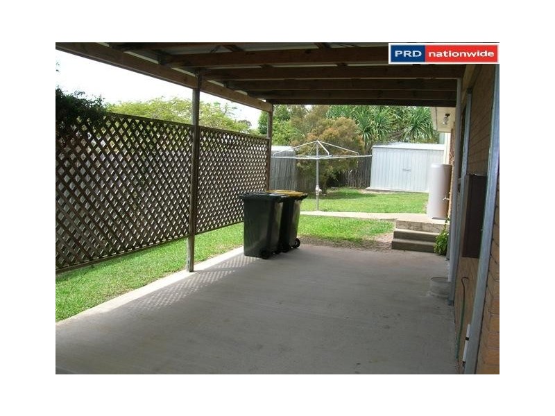 31 Park Street, Urangan QLD 4655