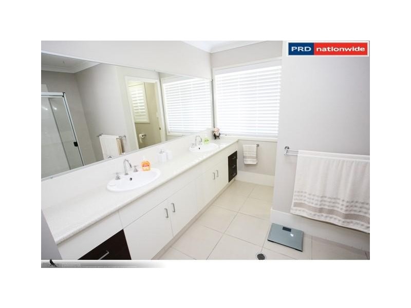 13 Fulmar Court, Burrum Heads QLD 4659