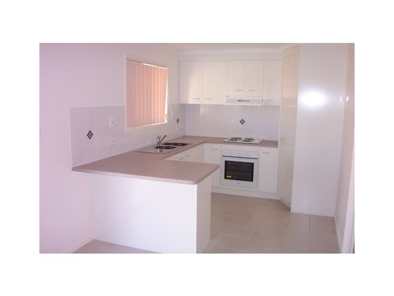 62 Joselyn Dr, Point Vernon QLD 4655