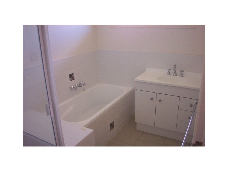 62 Joselyn Dr, Point Vernon QLD 4655