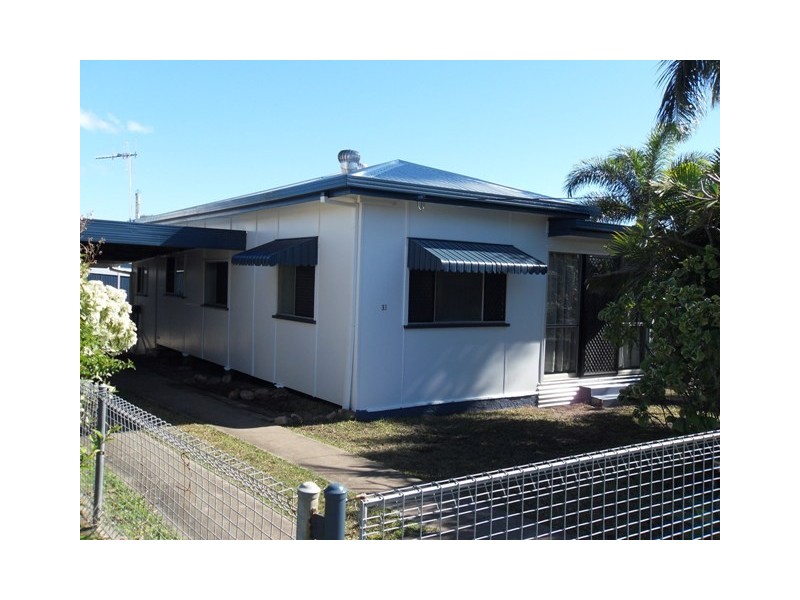 33 Bideford St, Torquay QLD 4655