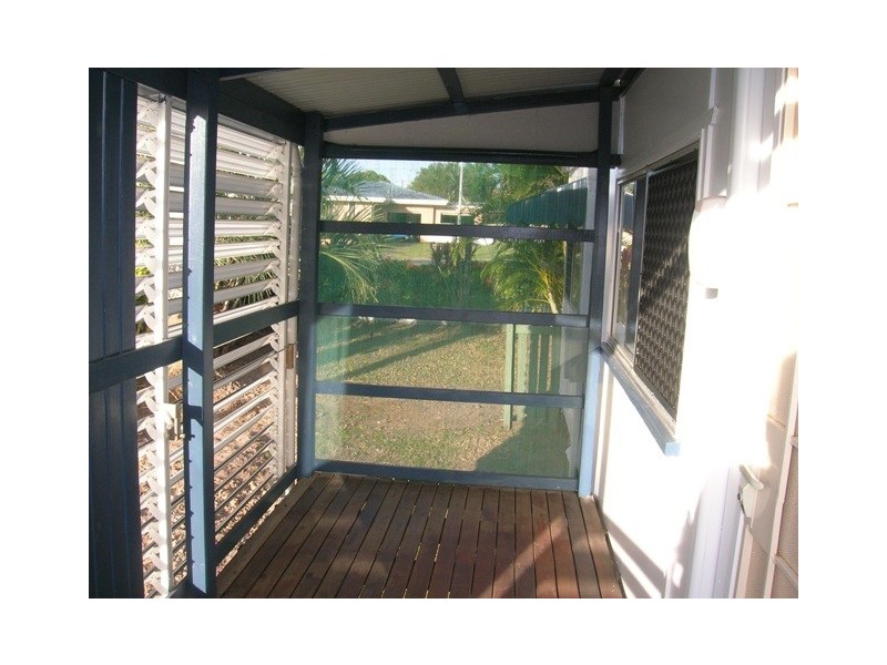 33 Bideford St, Torquay QLD 4655