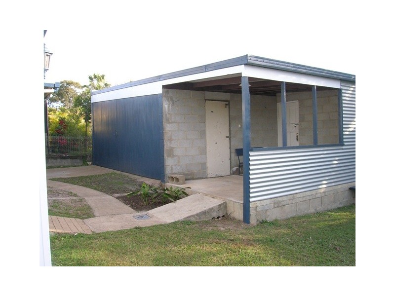 33 Bideford St, Torquay QLD 4655