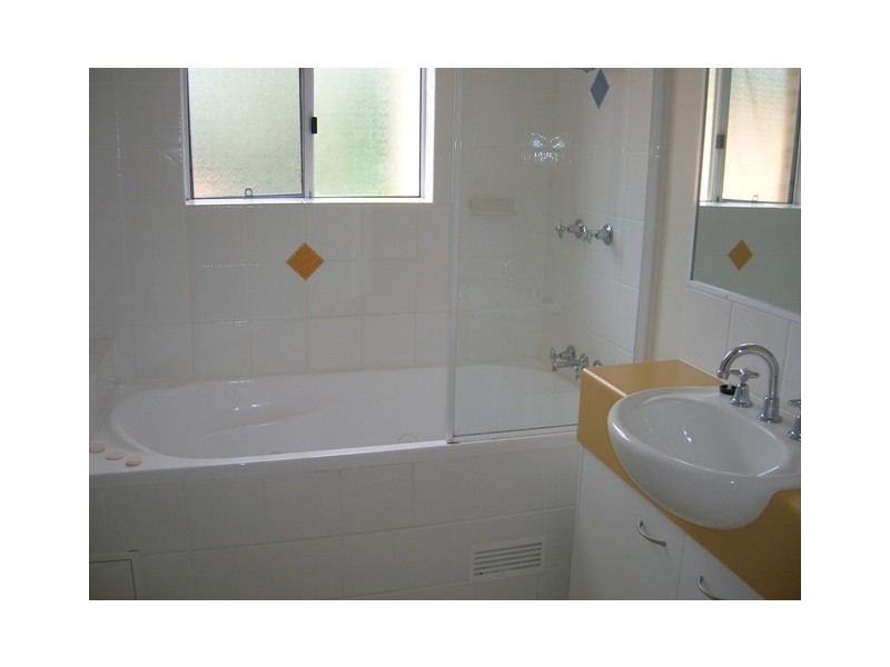 Unit 178 Great Sandy Straits Marina, Urangan QLD 4655