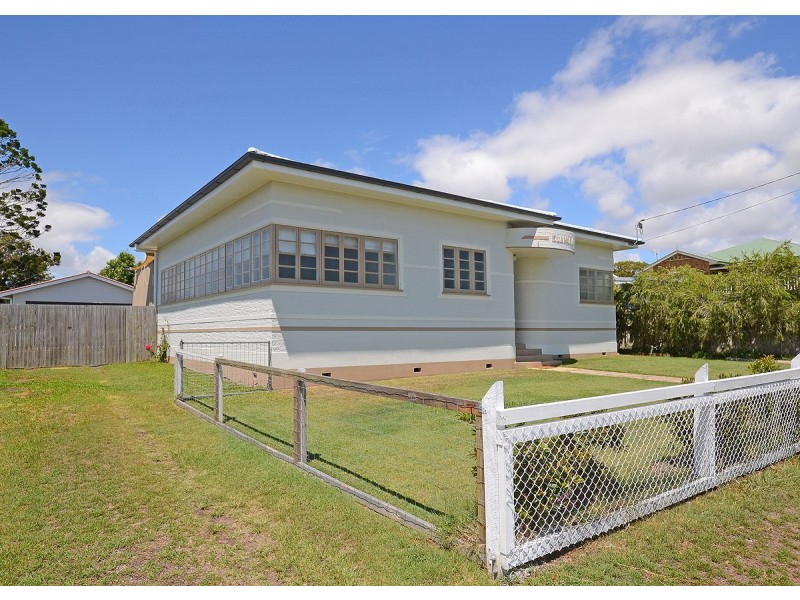 34 Dayman Street, Urangan QLD 4655