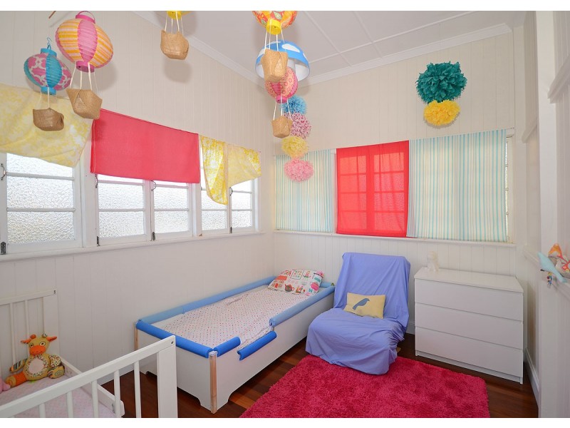 34 Dayman Street, Urangan QLD 4655
