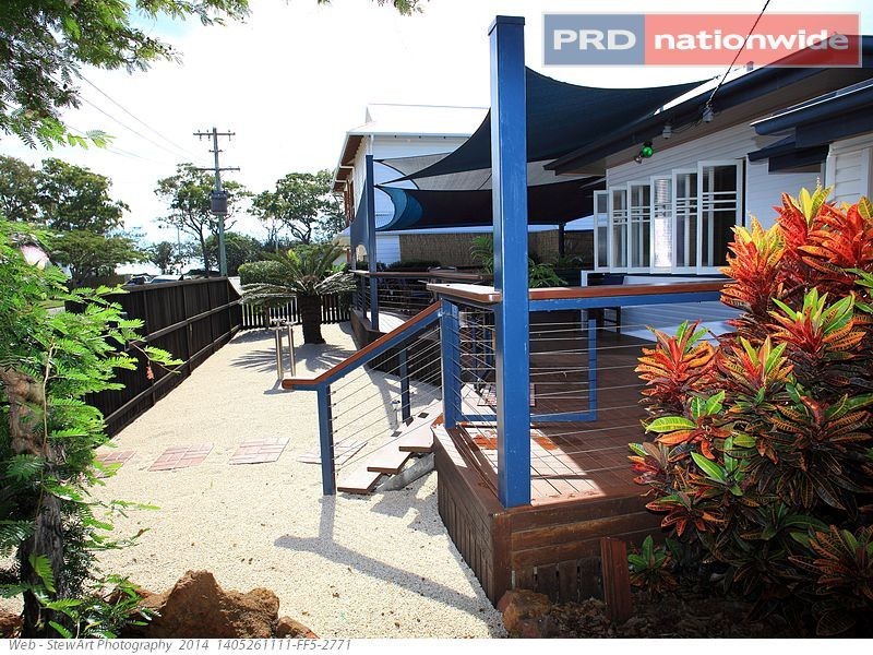 8 Eric  Street, Torquay QLD 4655