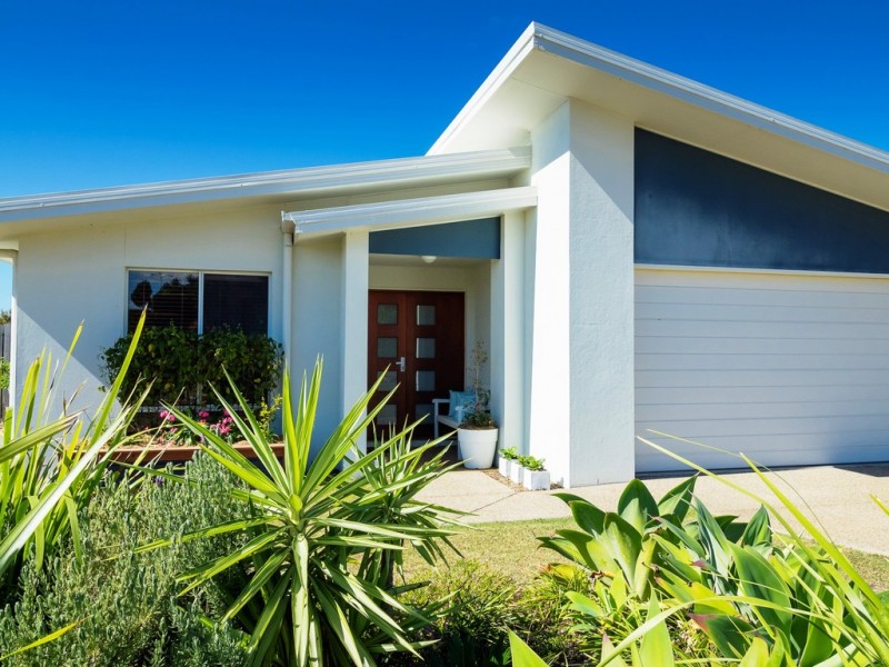 19 Seacrest Drive, Wondunna QLD 4655